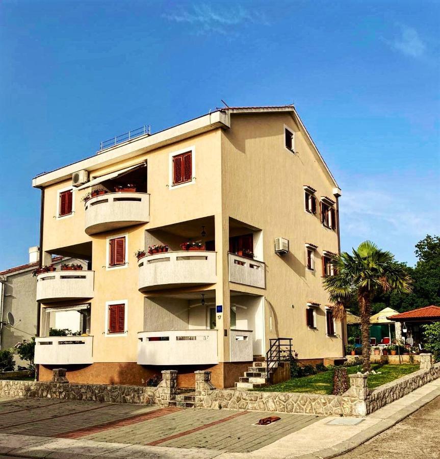 Apartments Hanka Njivice Extérieur photo