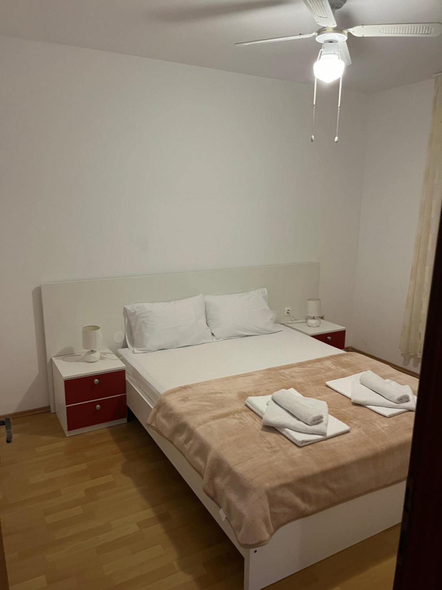 Apartments Hanka Njivice Extérieur photo